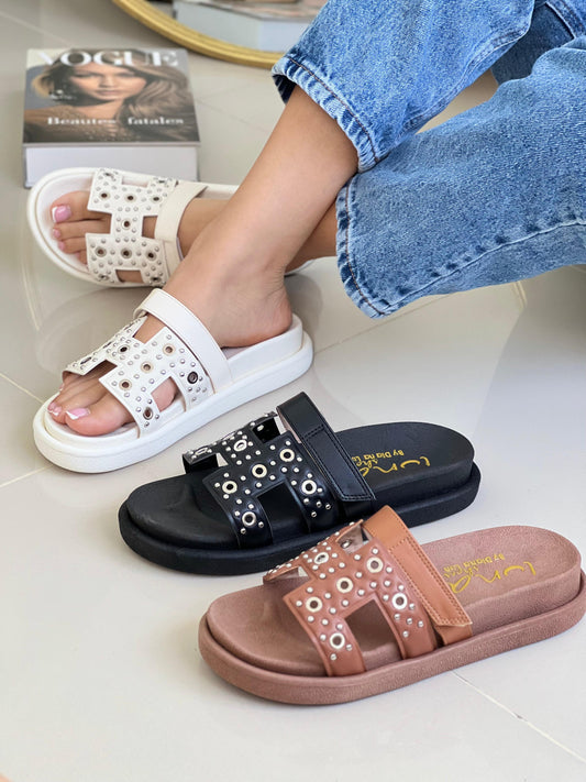 SANDALIAS BRILLANTES CUERO
